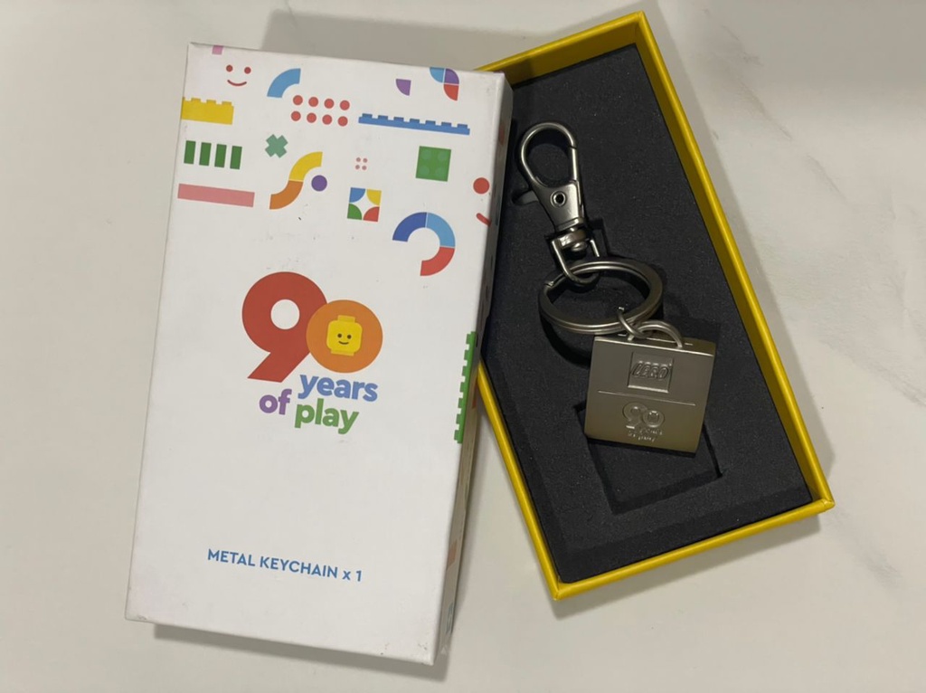 (Ready Stock) LEGO Dreamzzz KeyChain Meta Keychain 2 x 2 Bricks 90 ...