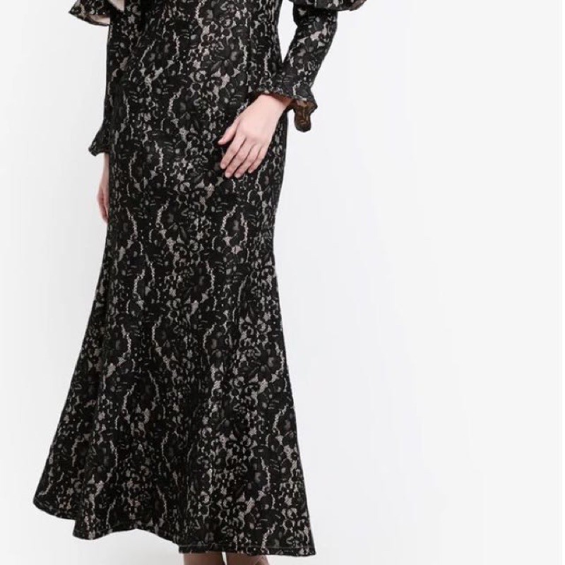 ZALIA Lace Frill Mermaid Dress (Preloved) | Shopee Malaysia