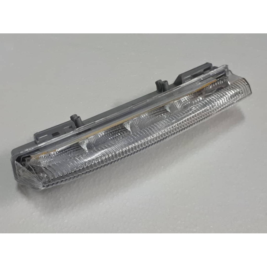 Mercedes W204 W212 DAYTIME LIGHT DAYLIGHT LED Left/Right 2049069000
