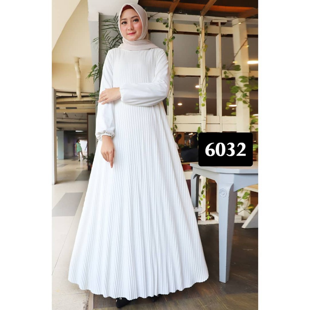 PUTIH Plain White Brocade Robe/Plain White Robe/Long Robe/Latest Robe