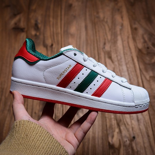 Superstar red on sale and green stripes