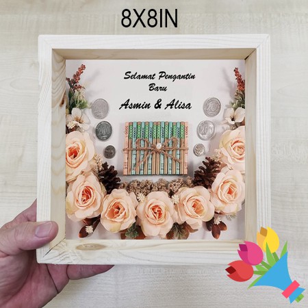 ✌️✌️Frame Mas kahwin /8x8inch termasuk kaki frame Pine wood
