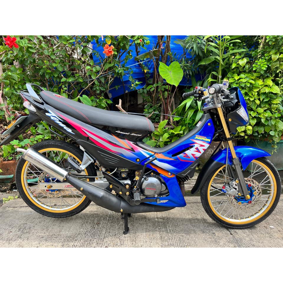 ENJIN HONDA HURRICANE 5 SPEED CLUTCH TANGAN @ HONDA TENA SUPER THAILAND ...