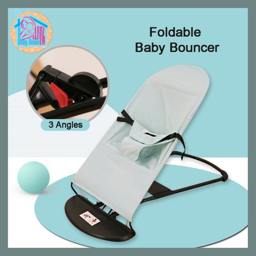 Foldable bouncer outlet seat