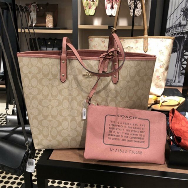 Coach reversible outlet tote pink