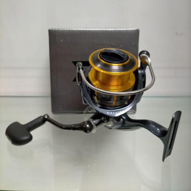 Daiwa Freams 3012H Build In MagSeals