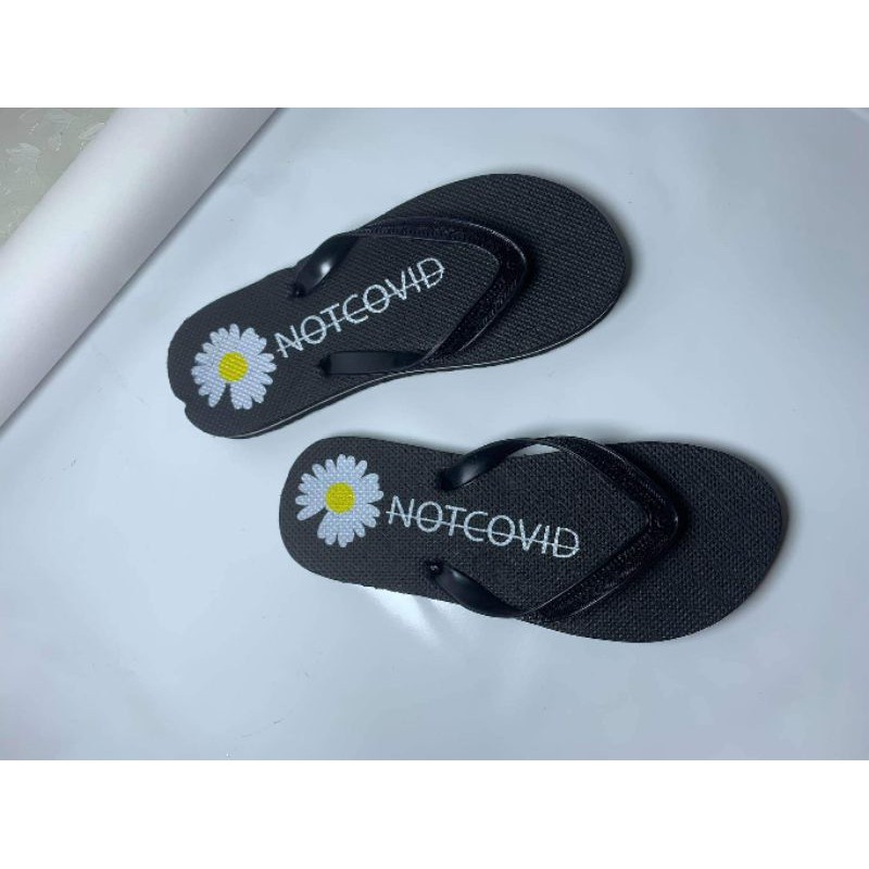 Foam flip-flops with MANY RANDOM PATTERNS for the beach and indoors ...