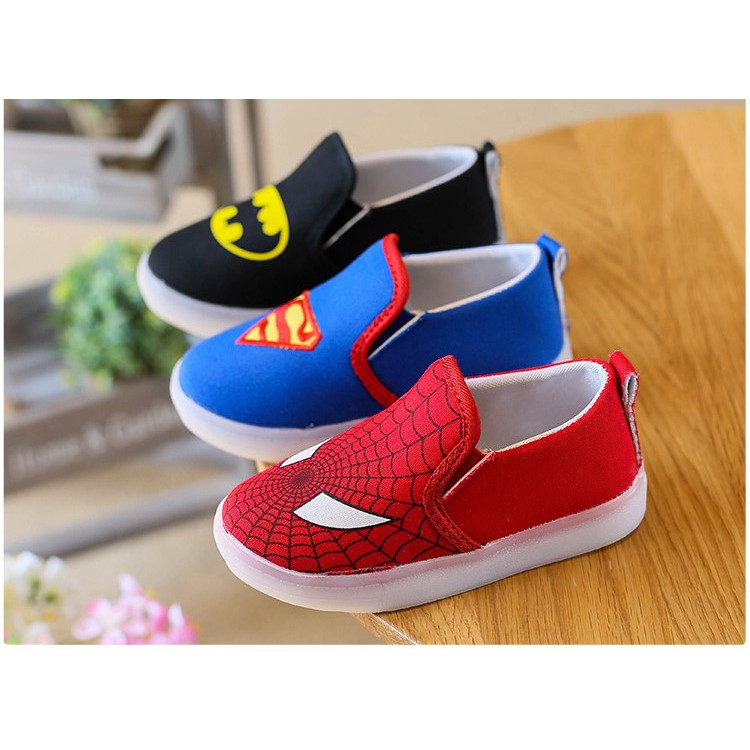 Superhero best sale kids shoes