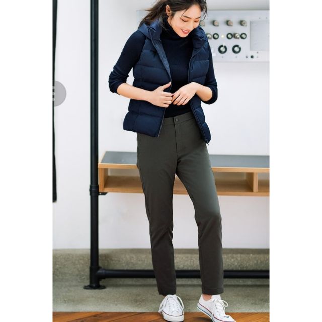 Uniqlo Singapore - NEW: WOMEN BLOCKTECH WARM Lined Pants Windproof and a  slim-fit silhouette — the new BLOCKTECH WARM Lined pants elevates your  style while keeping you warm. Shop Now