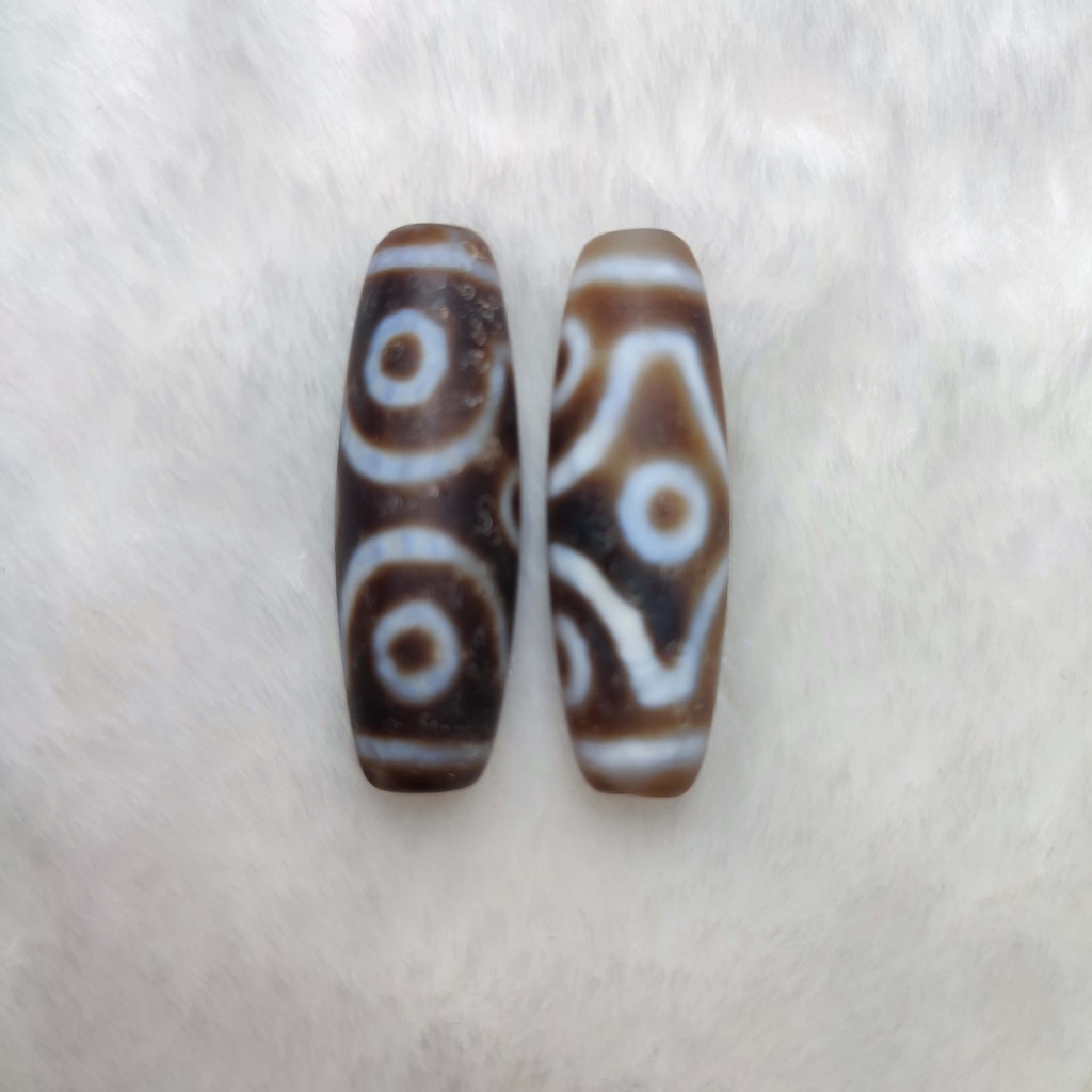 Dzi 旧天珠/老天珠九眼三眼金钱钩一眼二眼三眼四眼五眼六眼七眼九眼