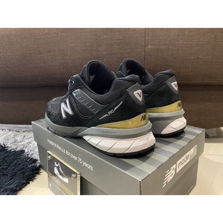 New balance hotsell 990v5 nubuck