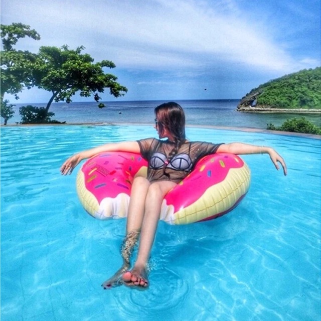 Inflatable Donut Float (122cm) | Shopee Malaysia