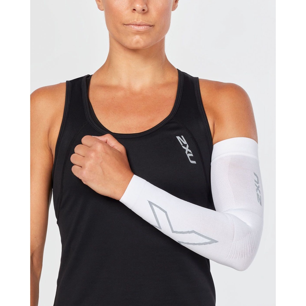 2XU Unisex Flex Compression Arm Sleeve (Single) - White/Grey | Shopee ...