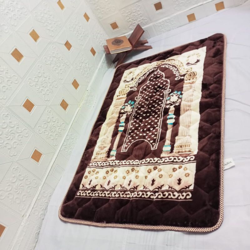 Anti-slip Soft Prayer Rug, Thick Prayer Rug, Viral Prayer Rug | Shopee ...