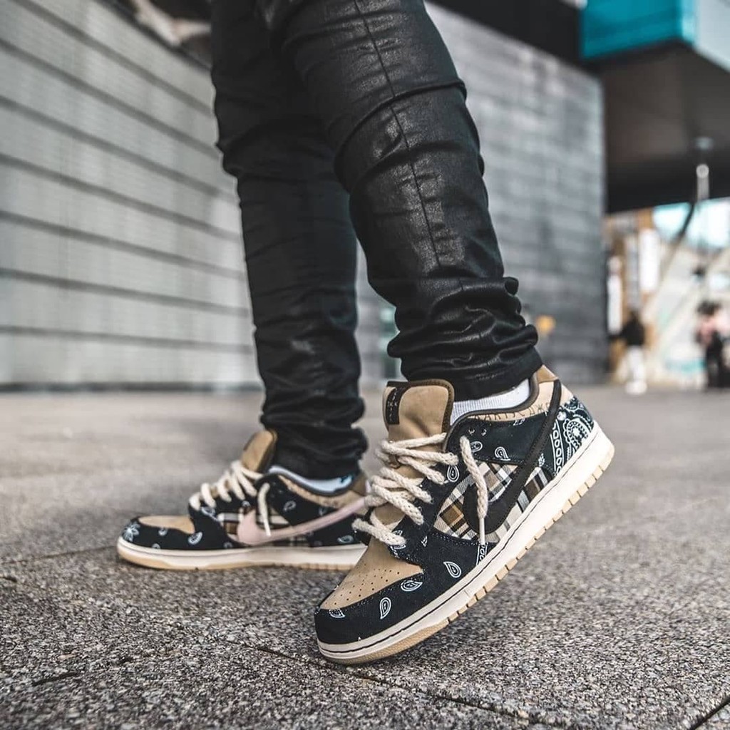 Nike SB Dunk Low x Travis scott | Shopee Malaysia