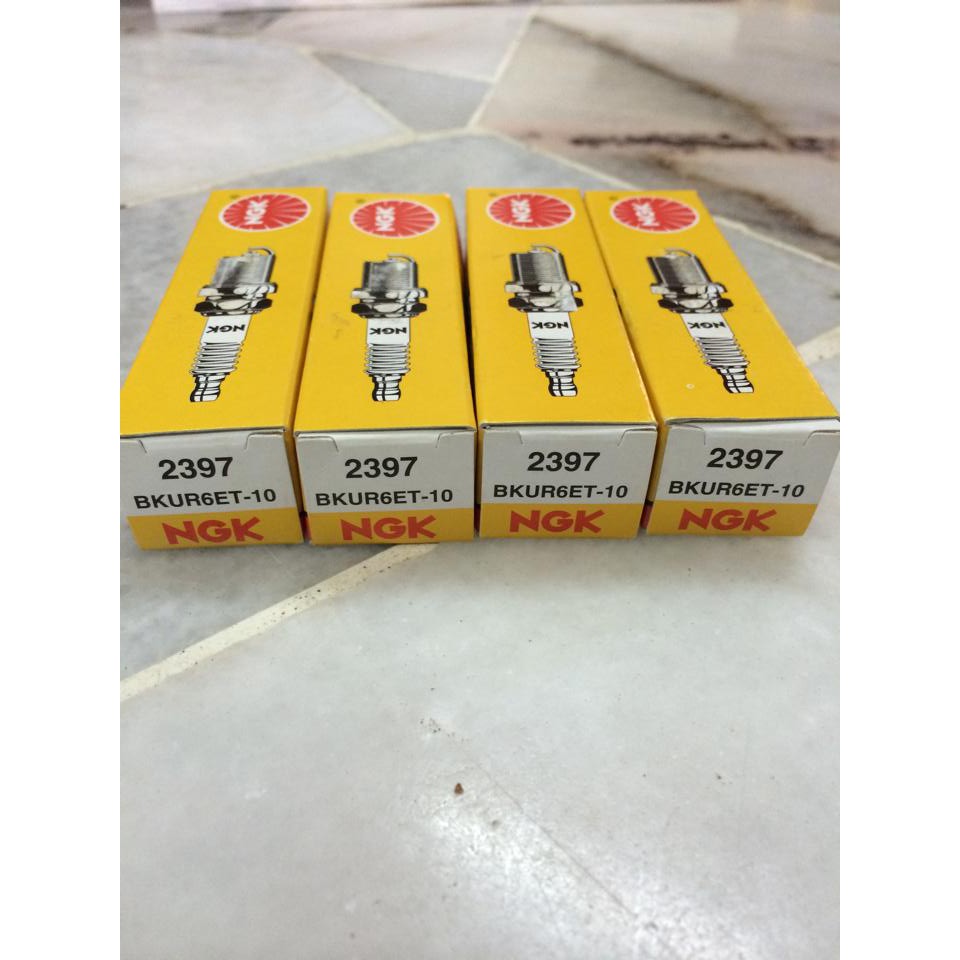 ORIGINAL BKUR6ET-10 NGK SPARK PLUG C200 W202, C230 W202, CLK200 W208 ...