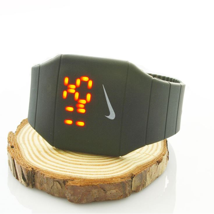 Nike touch screen watch online