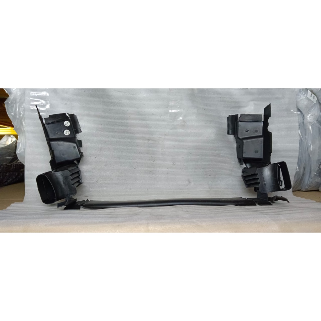 MERCEDES-BENZ W211 AIR BAFFLE TOP GENUINE (ORIGINAL) | Shopee Malaysia