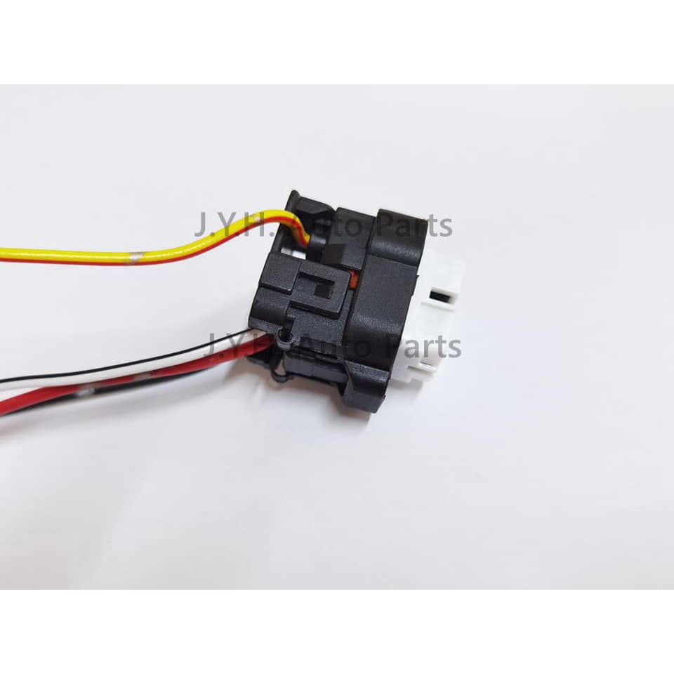 Perodua Myvi/Kelisa/Kembara/Alza Fuel Pump Socket Connector 4 Pin