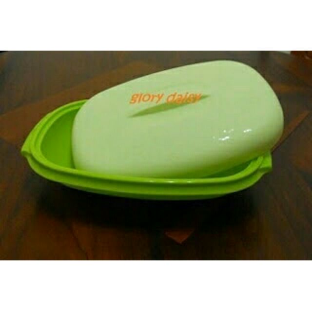 Tupperware serving outlet dish