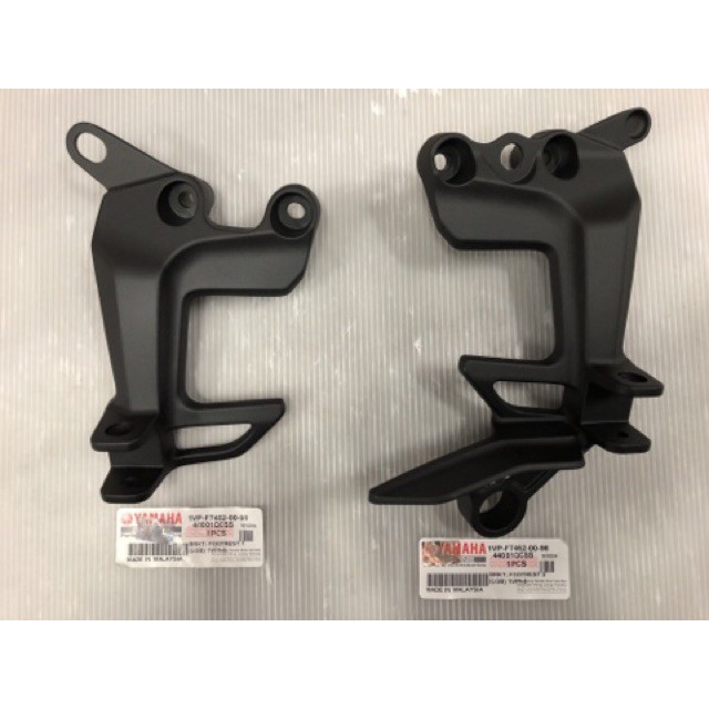 SRL 115 FI /LAGENDA 115 FI FOOTREST BRACKET (SATU SETS) 100 ORIGINAL YAMAHA 1VPF7452/7462