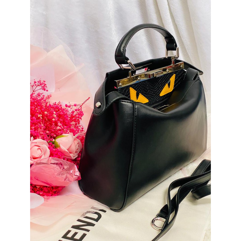 Fen di Peekaboo Monster Eye Handbag Shopee Malaysia