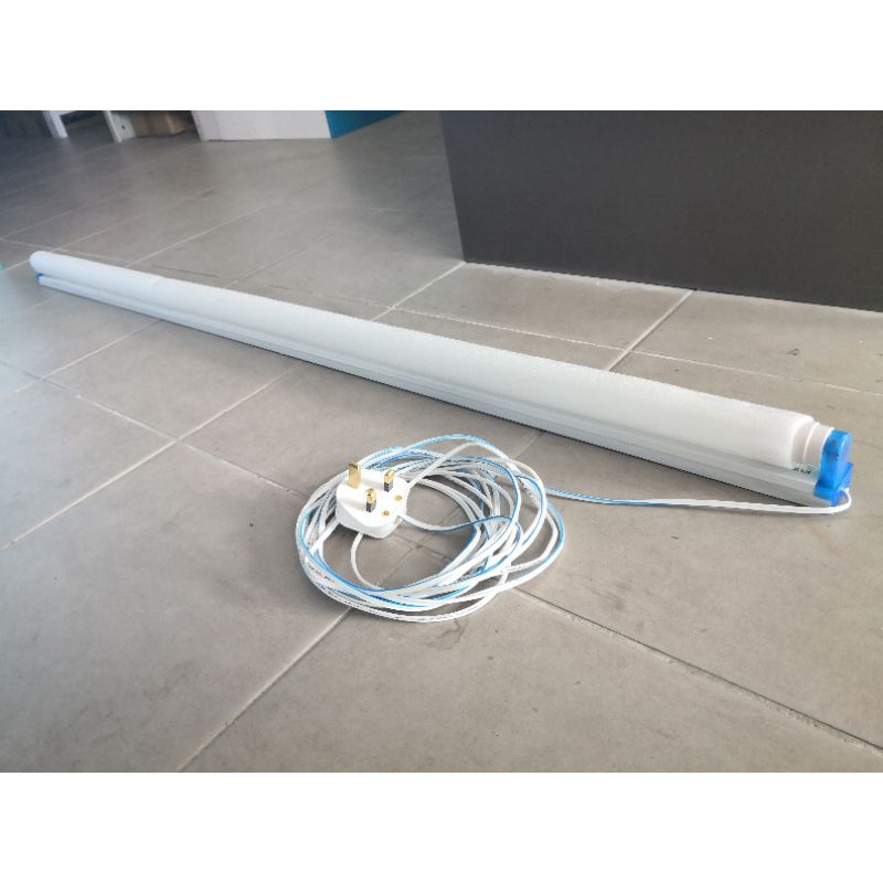 LED T8 4FT LED TUBE AND FITTING 1SET WHITE 18W ( INCLUDE CABLE ...