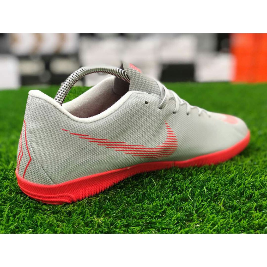 Nike mercurial vapor xii futsal hotsell