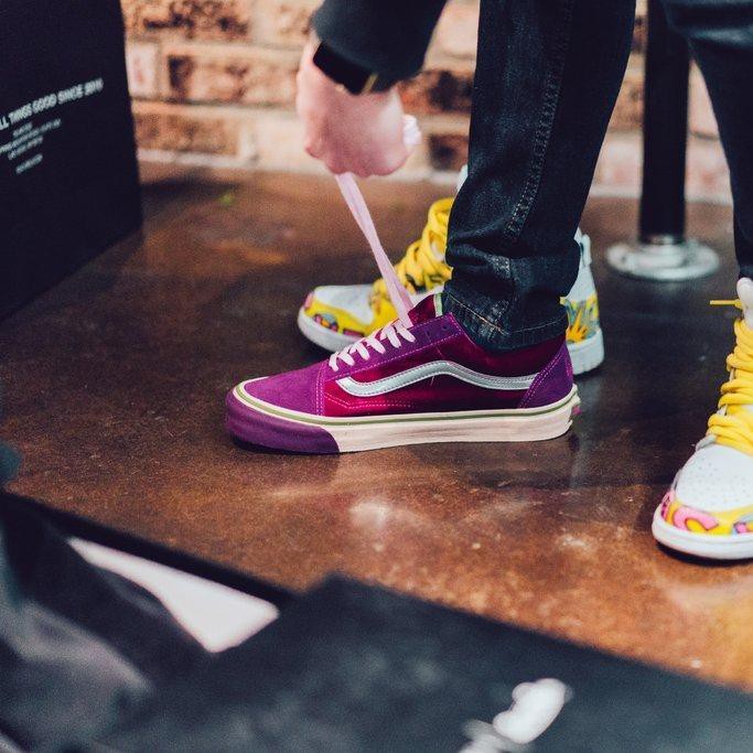 Vans old store skool sinners club