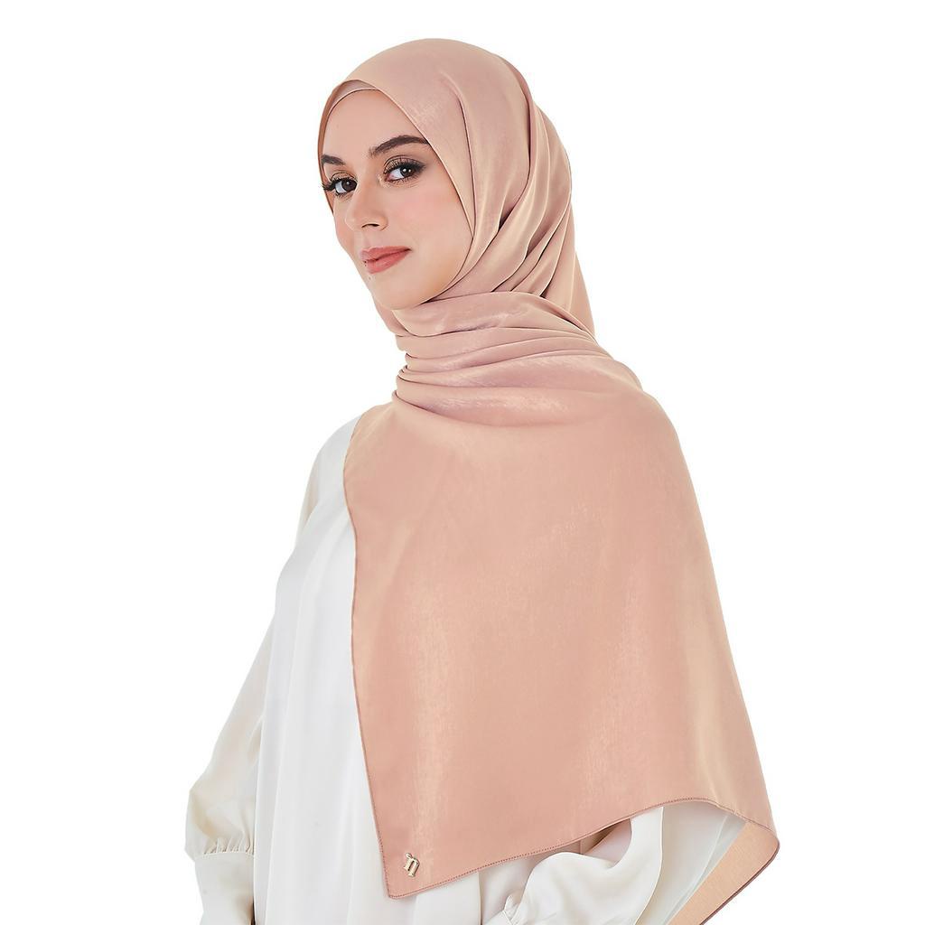 naelofar satin shawl