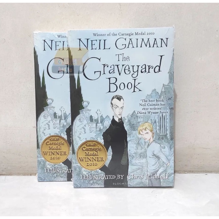 The Graveyard Book - Neil Gaiman - illustrated by Chris Riddell (PB ...