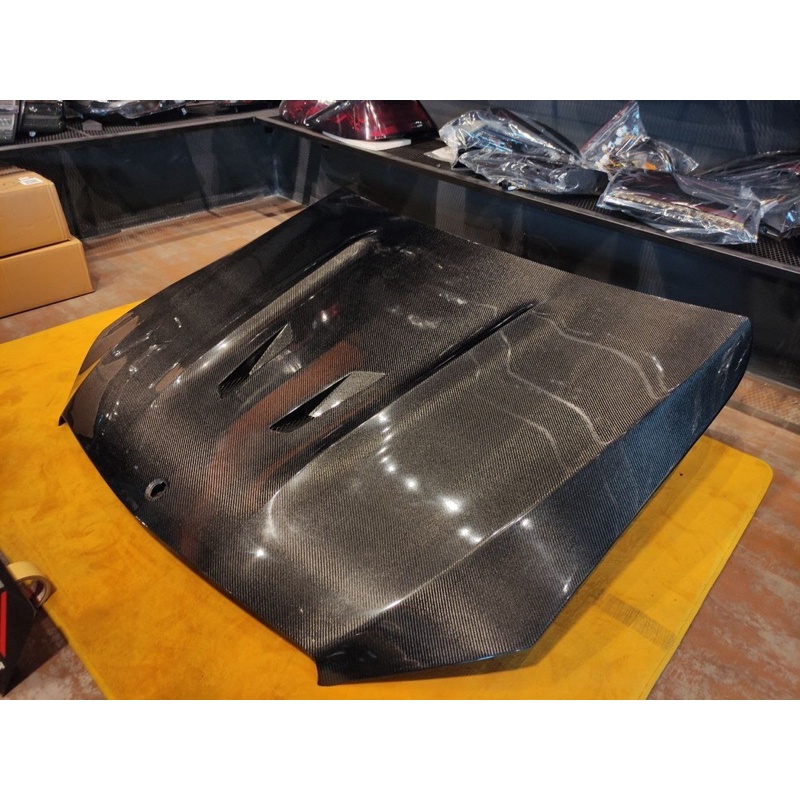 Mercedes benz W205 carbon fiber bonet hood c63 | Shopee Malaysia
