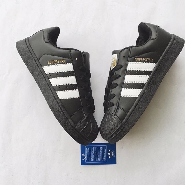 Adidas superstar 2025 gold label black