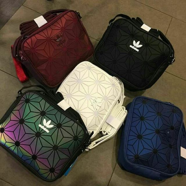 Adidas sling hotsell bag 3d