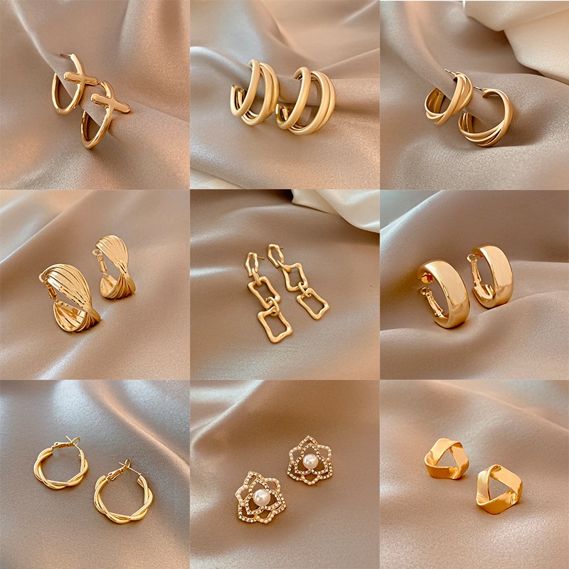 Gold earrings deals simple design