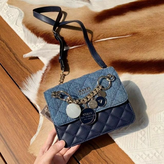 GUESS VICTORIA QUILTED MINI CROSSBODY Shopee Malaysia