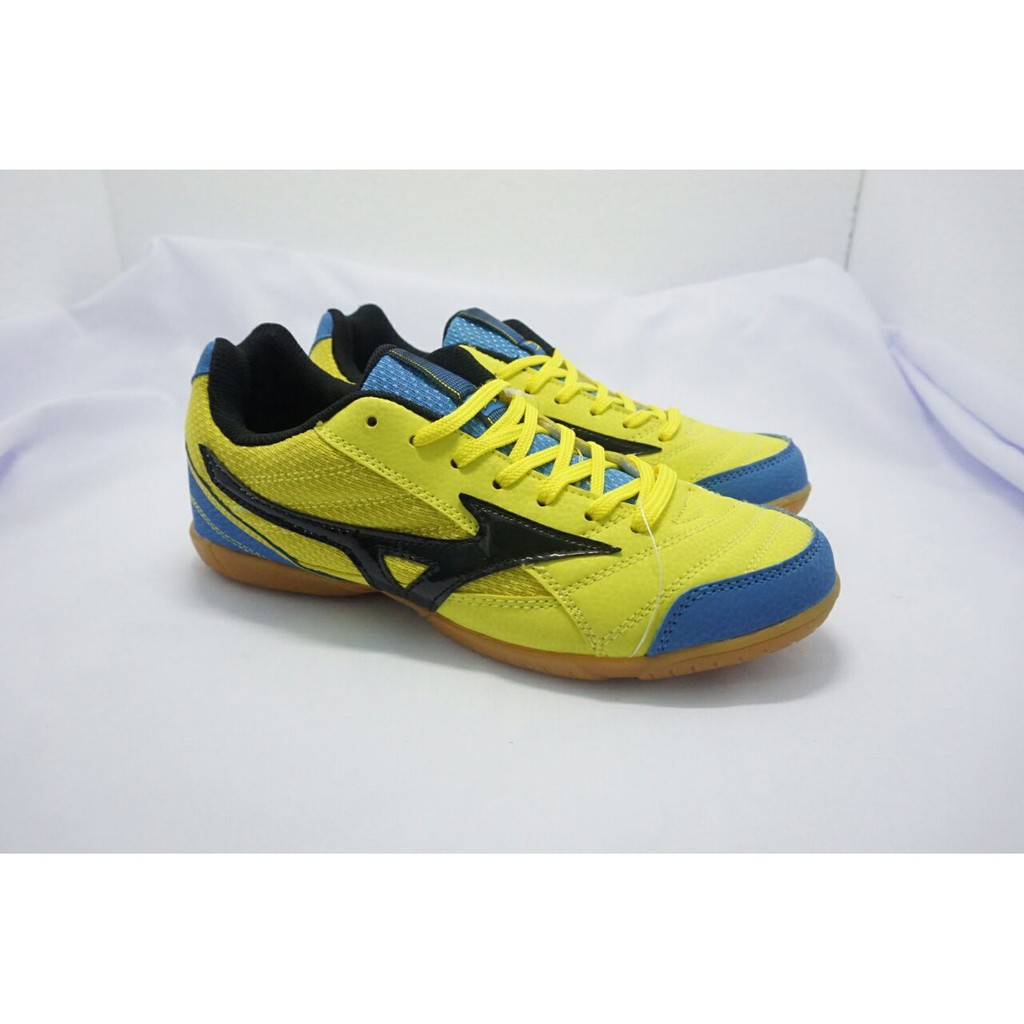 Mizuno futsal shoes store malaysia price