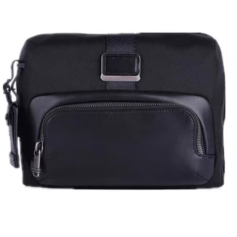 TUMI 232305 Men Lewis Crossbody Shopee Malaysia