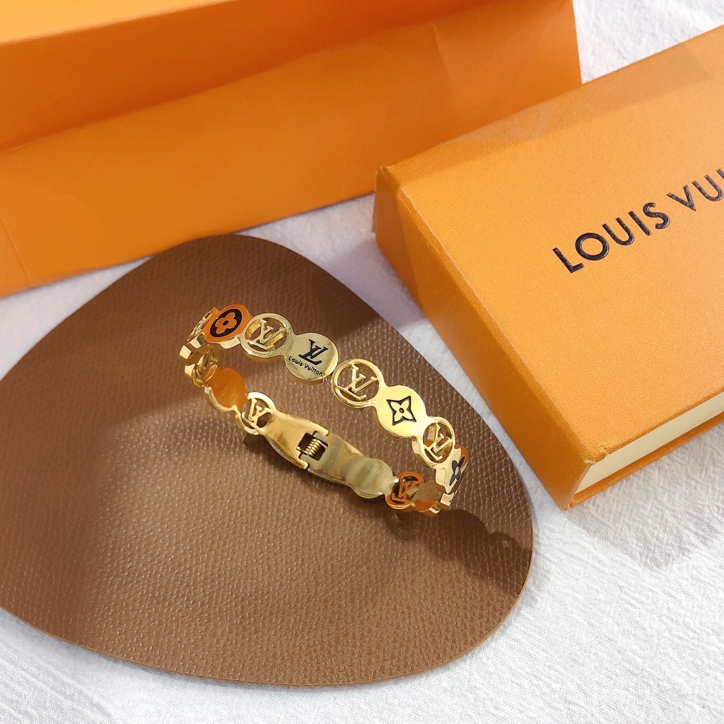 LV super hot letter four-leaf clover bracelet