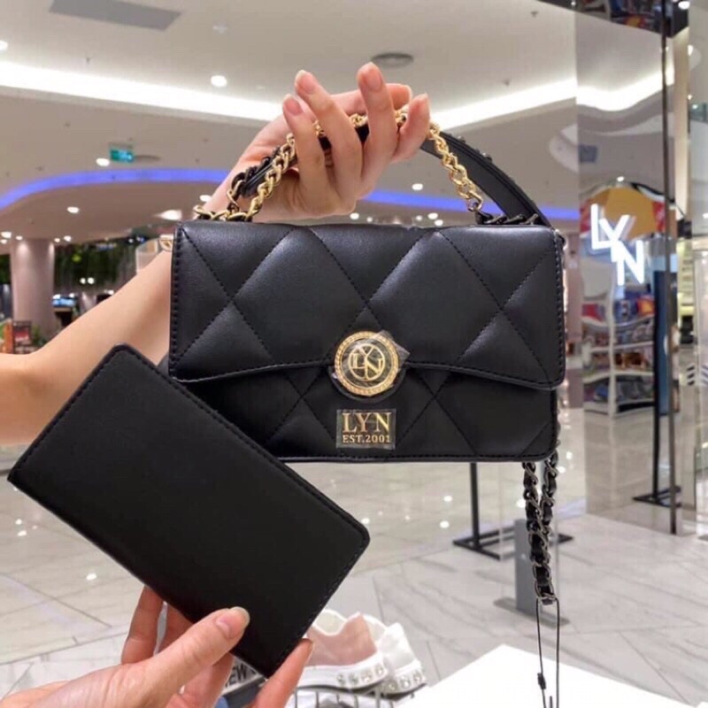 LYN ZOEY WALLET ON CHAIN Crossbody bag + 01 mini WALLET FULL BOX ...