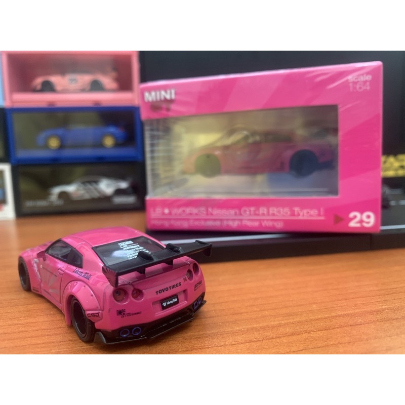 MINI GT No. 29 LB WORKS Nissan GT-R R35 Type 1 Hong Kong Exclusive 