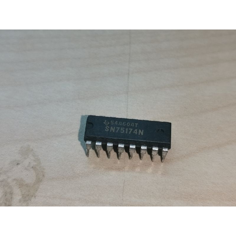 Circuit Intégré SN75172N – Boîtier DIP 16 Pins, Texas Instruments, Neuf Sous Blister