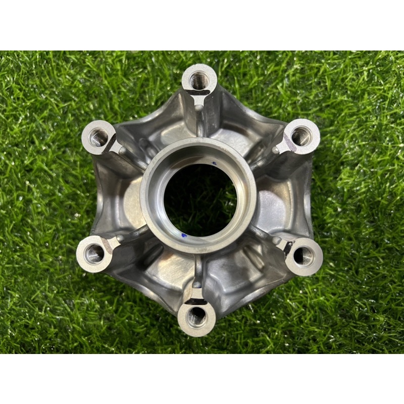 💯100 ORIGINAL YAMAHA Y15ZR REAR HUB SPROCKET BELAKANG Y15 YSUKU