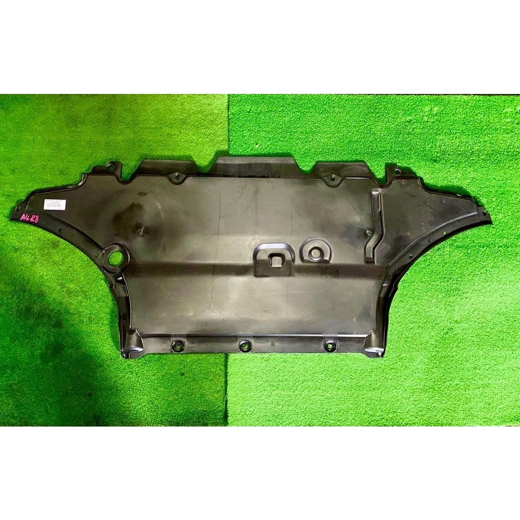 AUDI A4 B8 ENGINE UNDER COVER 1ST PART Shopee Malaysia