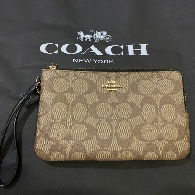 Coach wristlet online original