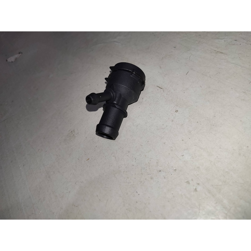 (1K0122291C) VW HEATER HOSE CONNECTOR ADAPTER FOR GOLF MK6 JETTA BEETLE