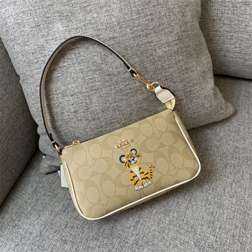 Coach Bag Malaysia  Coach Slim Zip Wallet In Signature Canvas in Light  Khaki/Chalk (C8714)