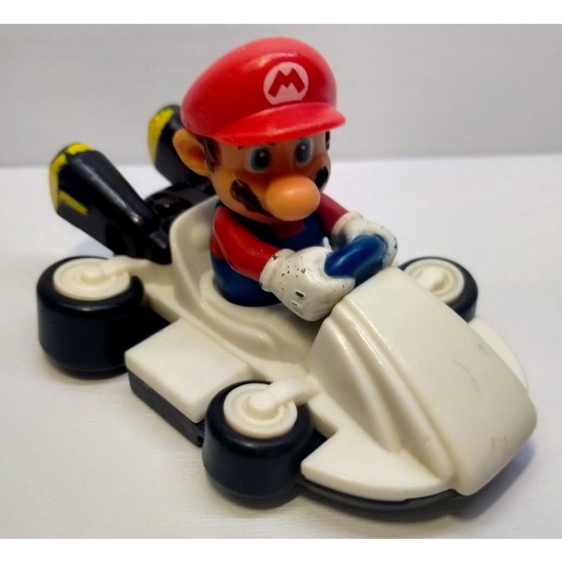 Mario kart happy meal figure super mario bros McDonald's Nintendo