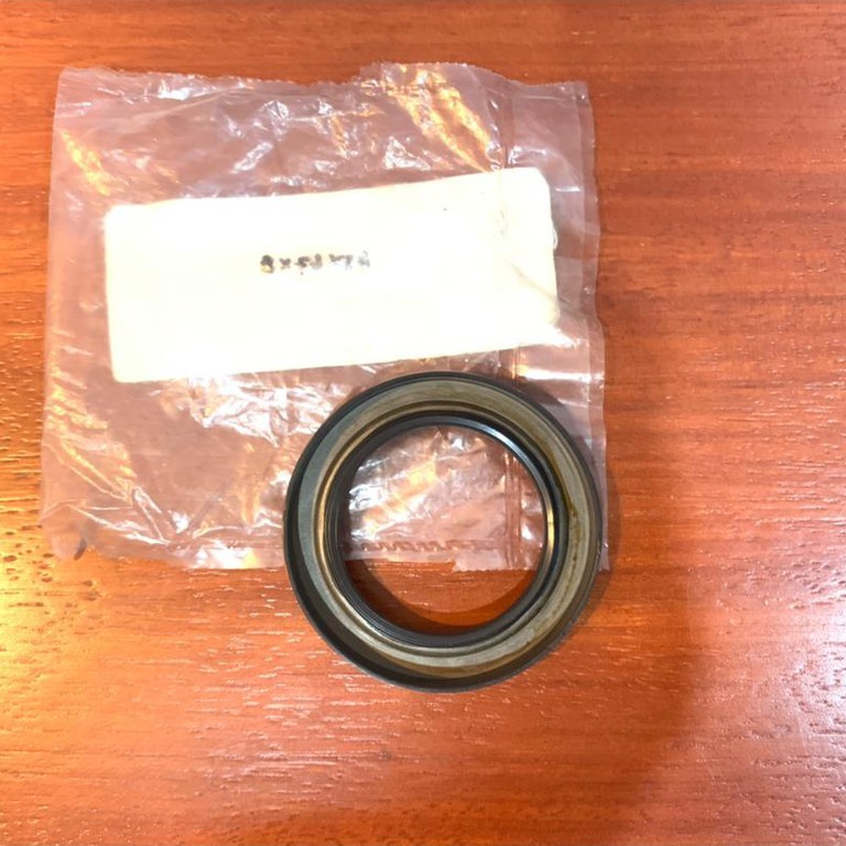 Elring Front Engine Crankshaft Seal For Mercedes R129 W164 W220 | 023 997 84 47