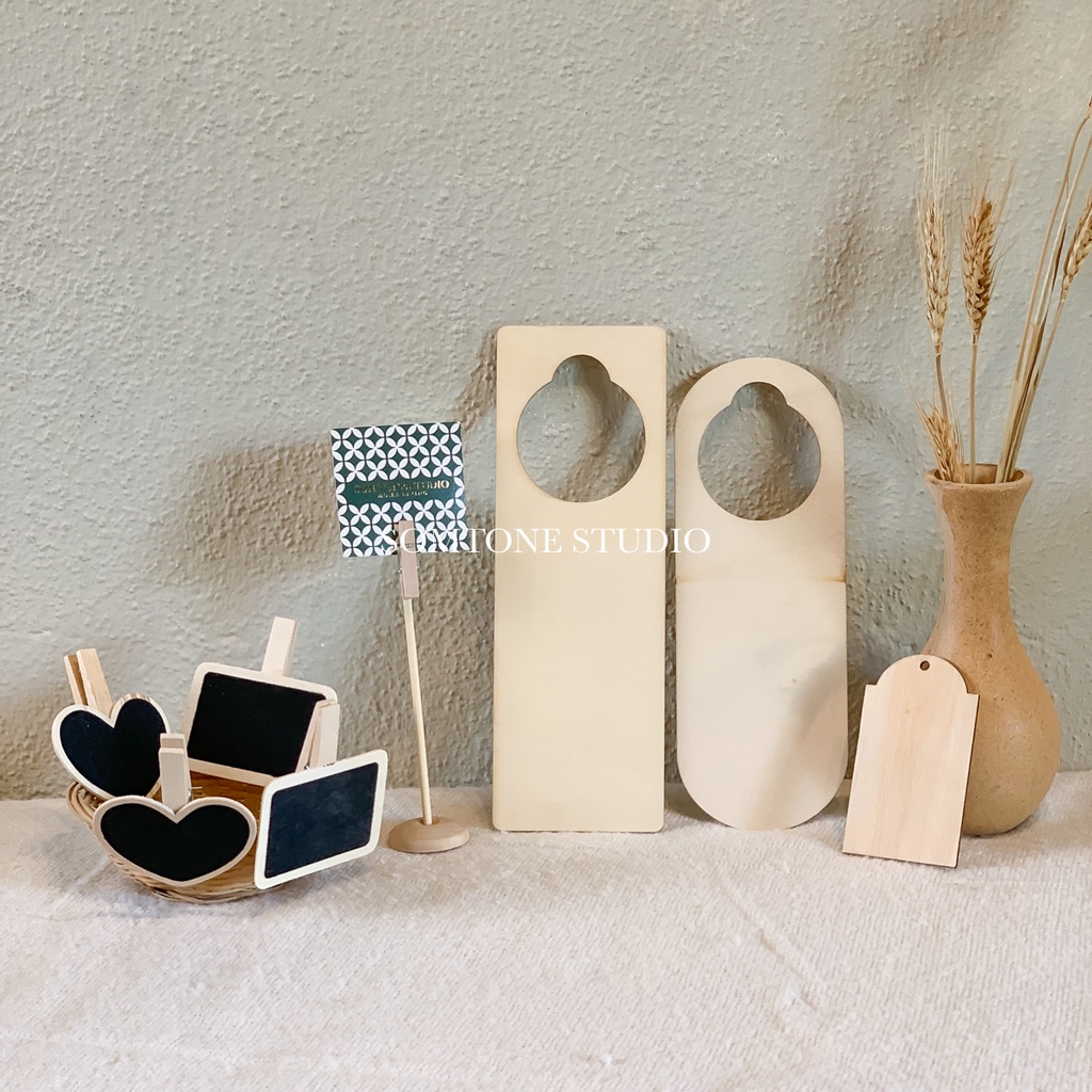 [Customise] Wooden Door Hanger Hotel Room Tags Sign Price Notice Card ...